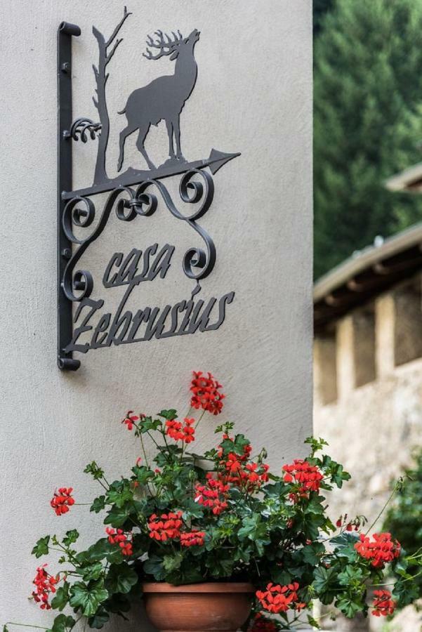 Casa Zebrusius - Zebrusius'S App Lägenhet Valfurva Exteriör bild
